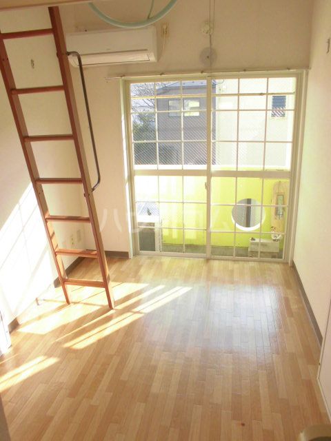 イオボヌール七里ヶ浜の居間写真