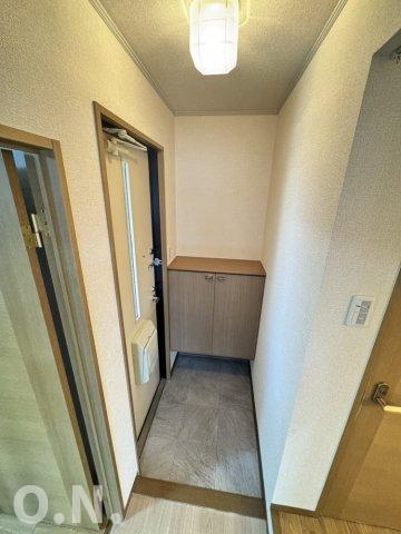 近鉄大阪線 河内山本駅 徒歩12分 2階建 築28年の玄関写真