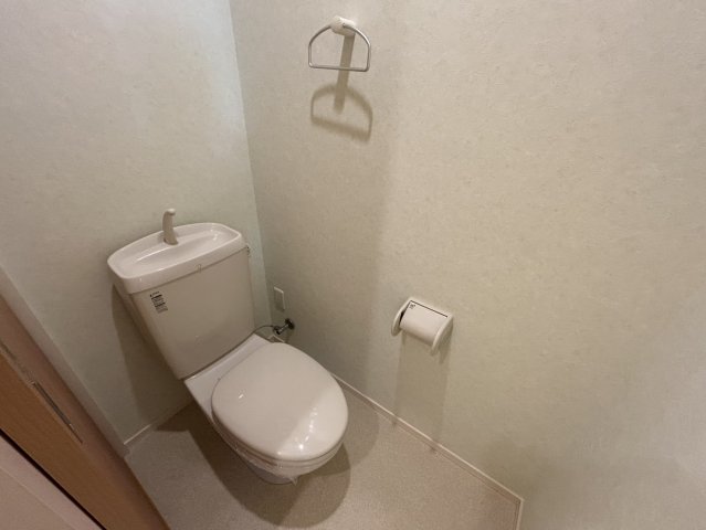 ジュネスのトイレ写真