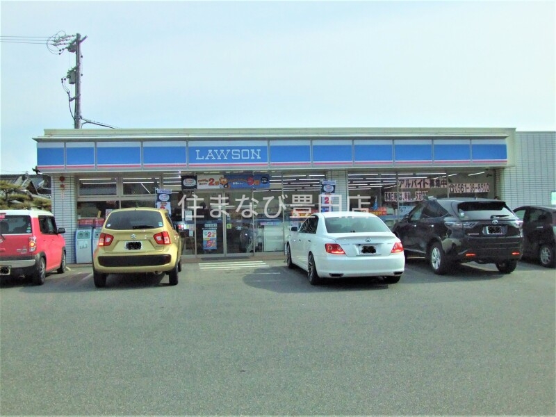 コンビニ　ローソン三好福谷店（コンビニ）まで555m