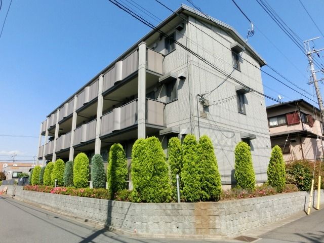 建物外観　緑豊かな住環境です。