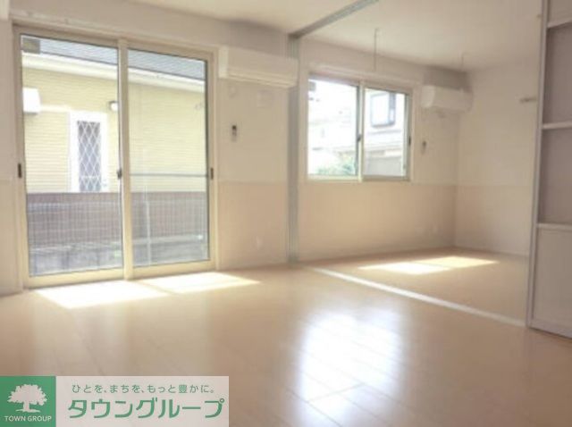 居室・リビング　現地待ち合わせ歓迎♪お問合せはタウンハウジングまで！