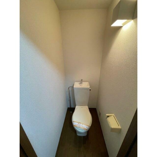 トイレ　※同仕様写真