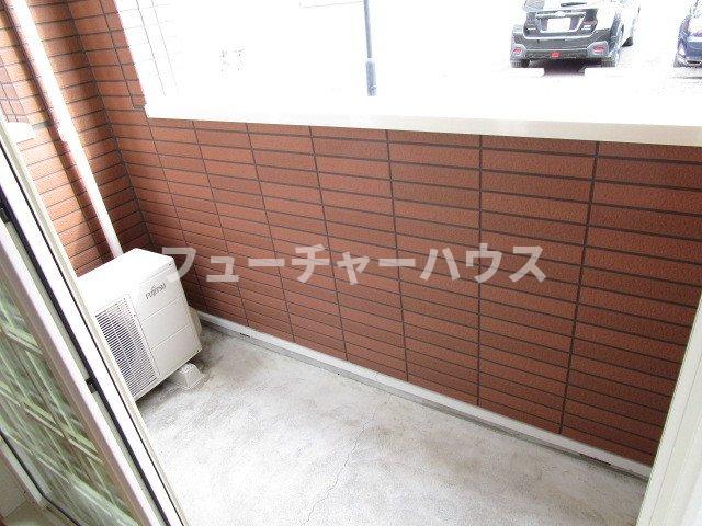 バルコニー　バルコニーがあります