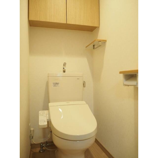 トイレ　※同仕様写真含む