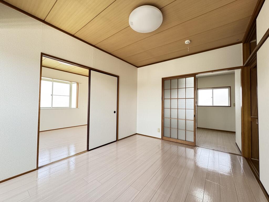 グリーンパレスの居間写真