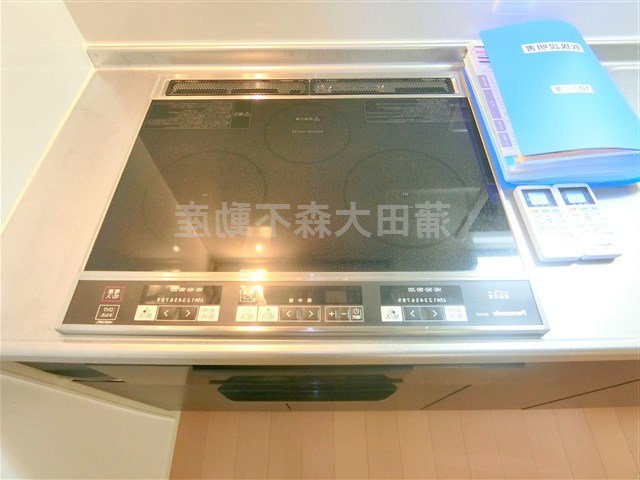 キッチン　3口IHグリル付システムキッチン