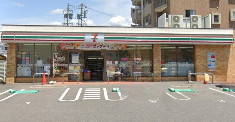 コンビニ　セブンイレブン　春日井中央通店（コンビニ）まで345m