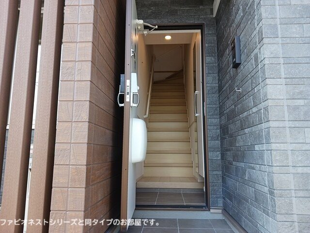 玄関　落ち着いた玄関です
