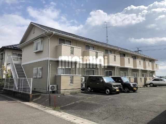 建物外観　光と風を呼び込む全室南向き。