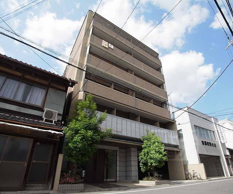 スワンズ京都大将軍の外観写真