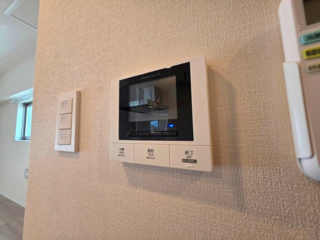 セキュリティ　モニター付インターホン