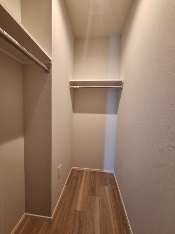 収納　0.9帖WIC