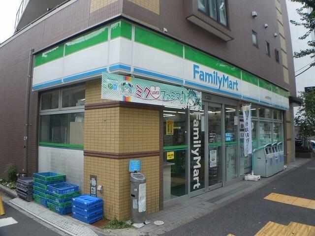 コンビニ　ファミリーマート高円寺北三丁目店（コンビニ）まで227m