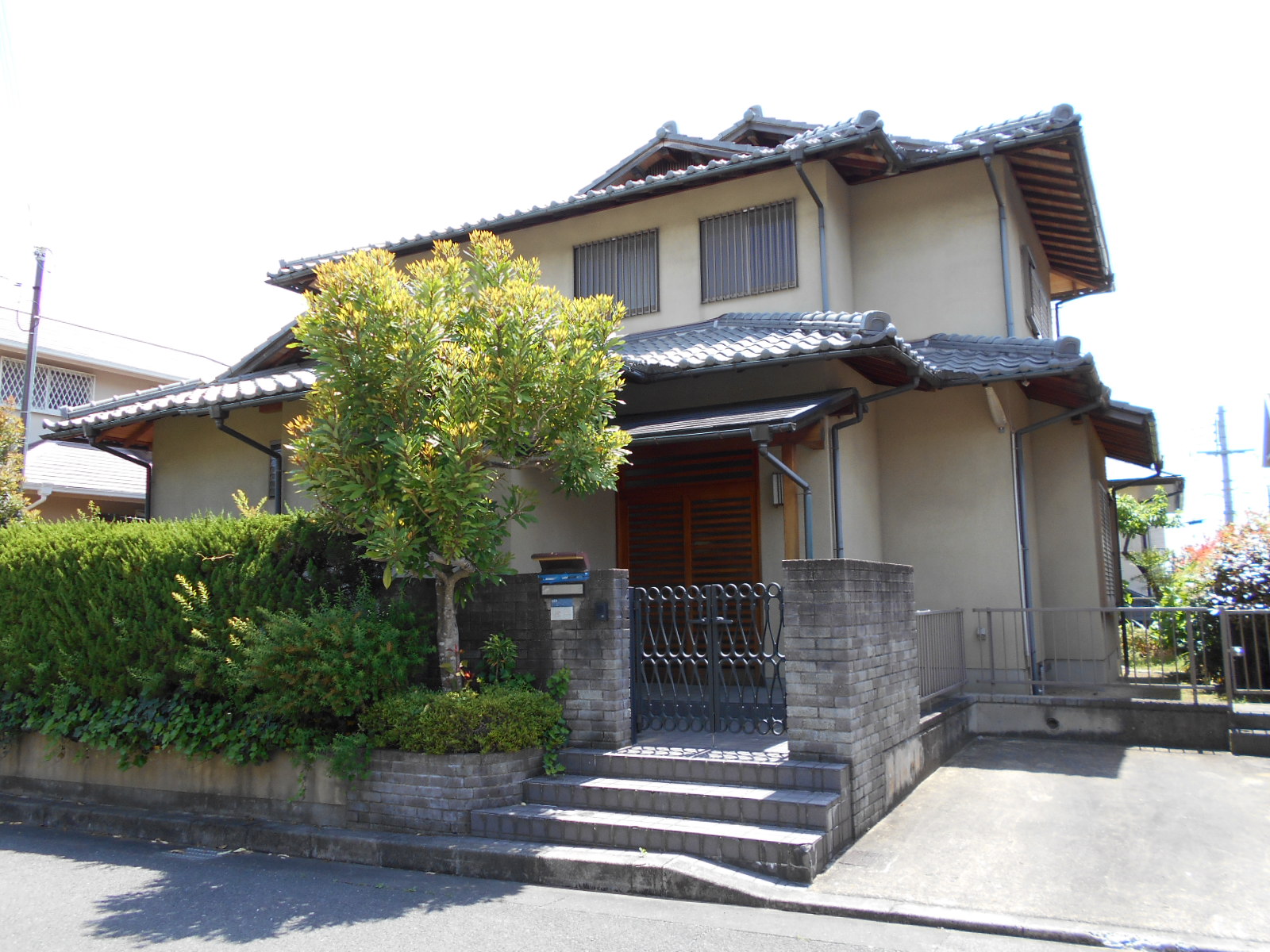 建物外観　現況優先