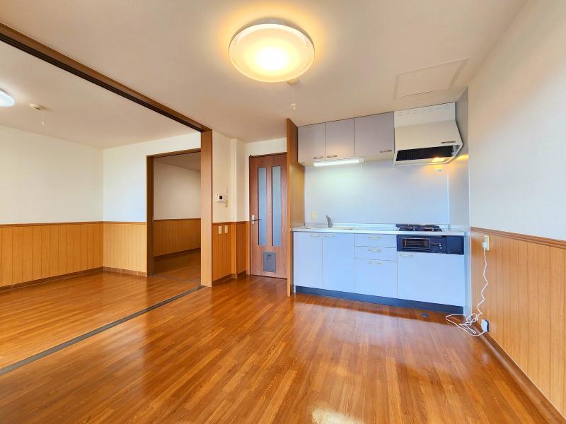 【札幌市北区北二十三条西のマンションの居室・リビング】