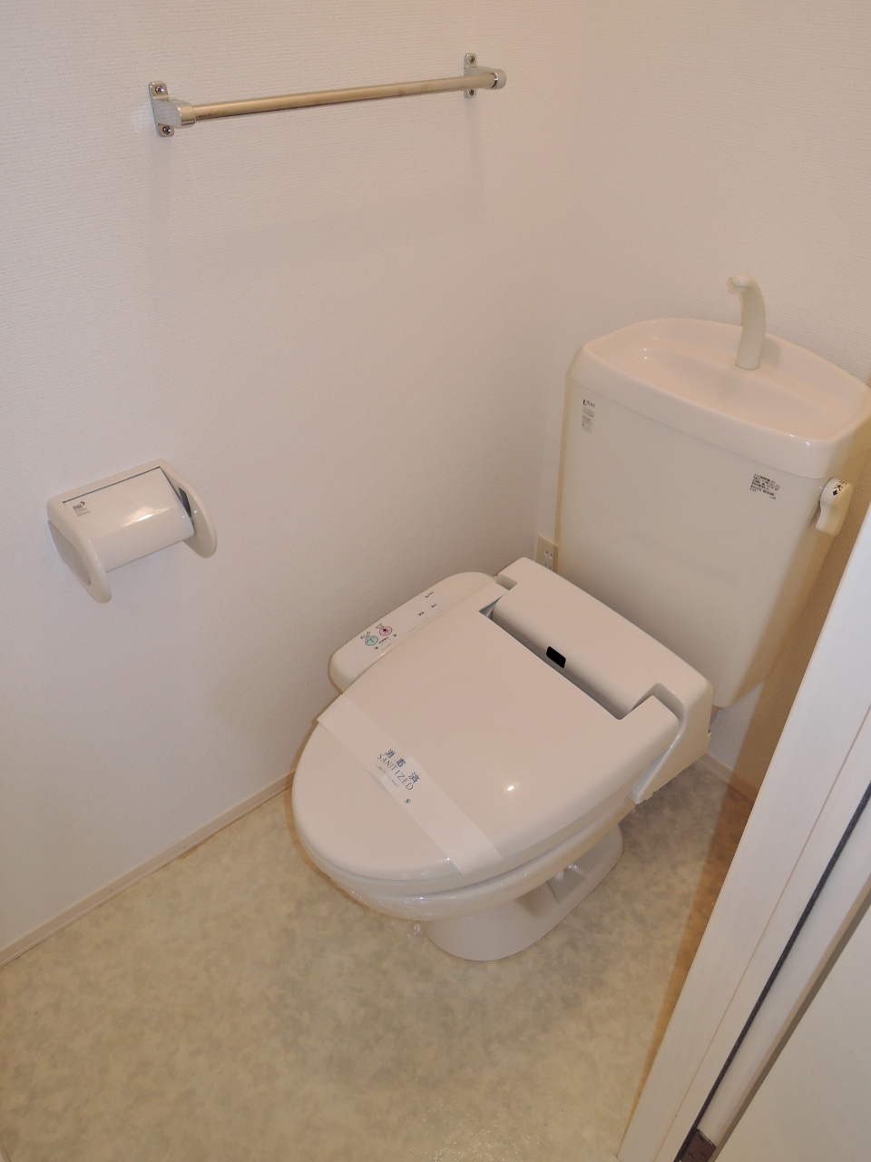 ＪＲ常磐線 東海駅 徒歩7分 2階建 築19年のトイレ写真