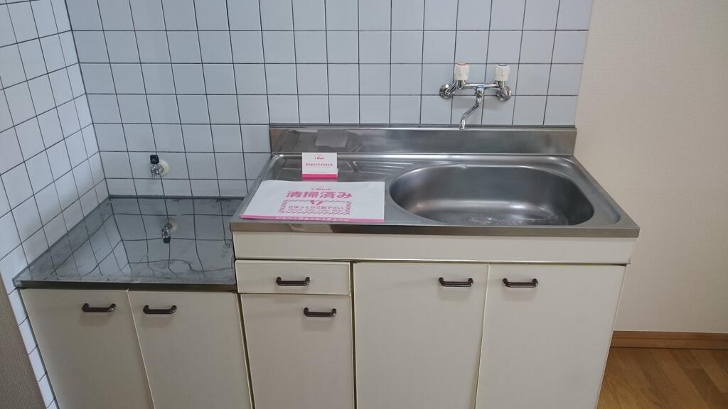 仙台市地下鉄南北線 長町南駅 徒歩3分 2階建 築32年のキッチン写真