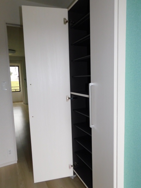 収納　シューズボックス