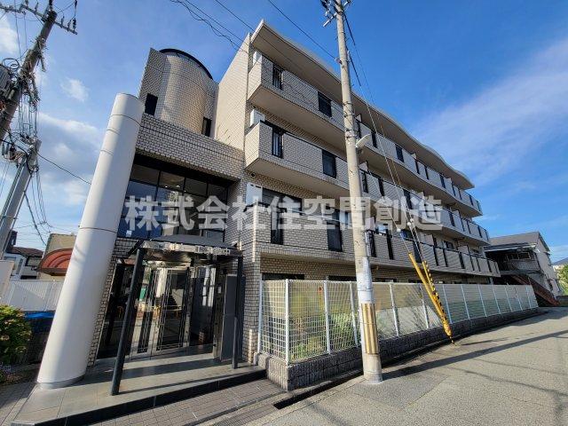 豊中市立花町のマンションの建物外観