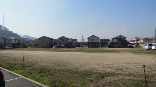 【美ノ浜壱番館の公園】