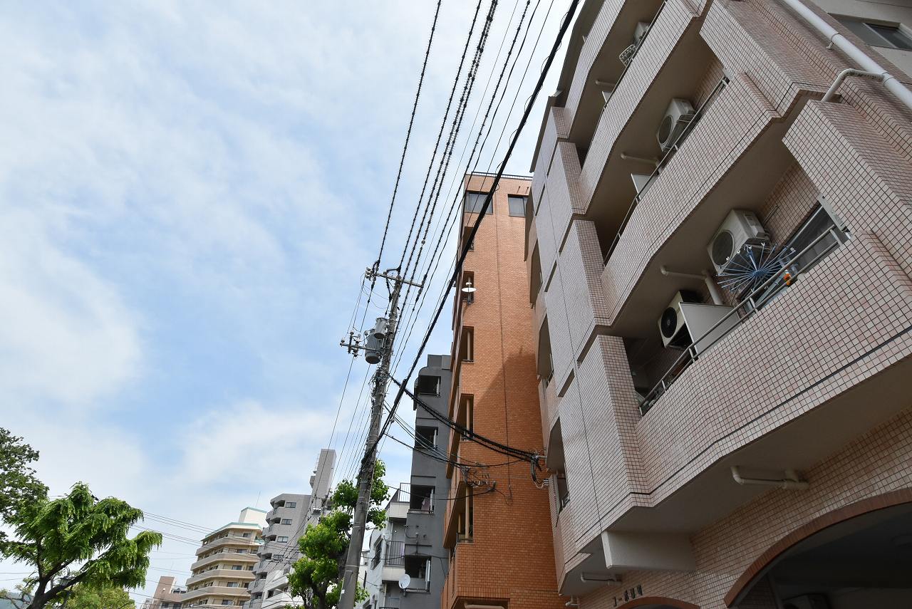 広島市中区堺町のマンションの建物外観