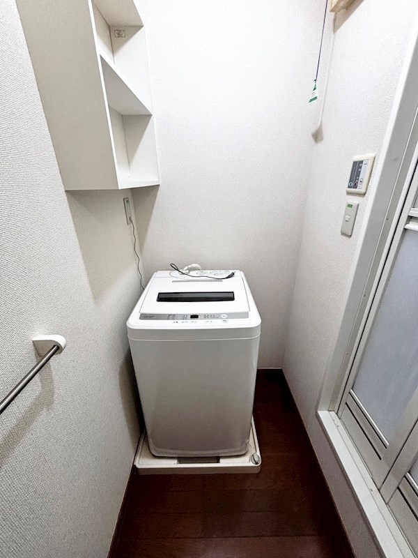 その他　写真は別部屋。現状を有姿。