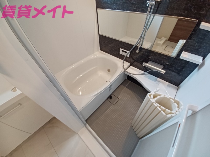 バス・シャワールーム　同物件別室の画像です