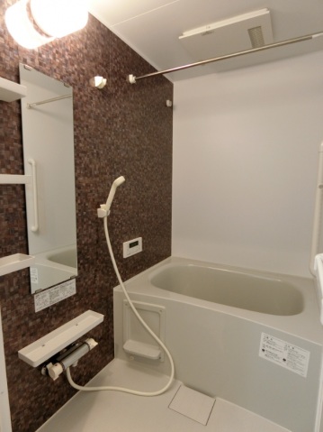 バス・シャワールーム　浴室乾燥機付き