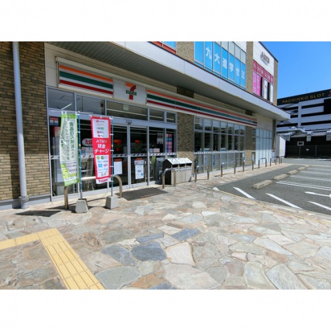 コンビニ　セブンイレブン　徒歩2分（コンビニ）まで153m