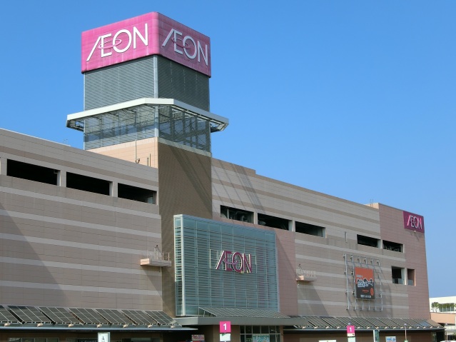 ショッピングセンター　イオンモール　徒歩2分（ショッピングセンター）まで132m