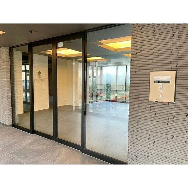 エントランス　オートロック完備