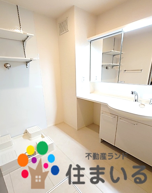 洗面設備　※写真は同型タイプとなります