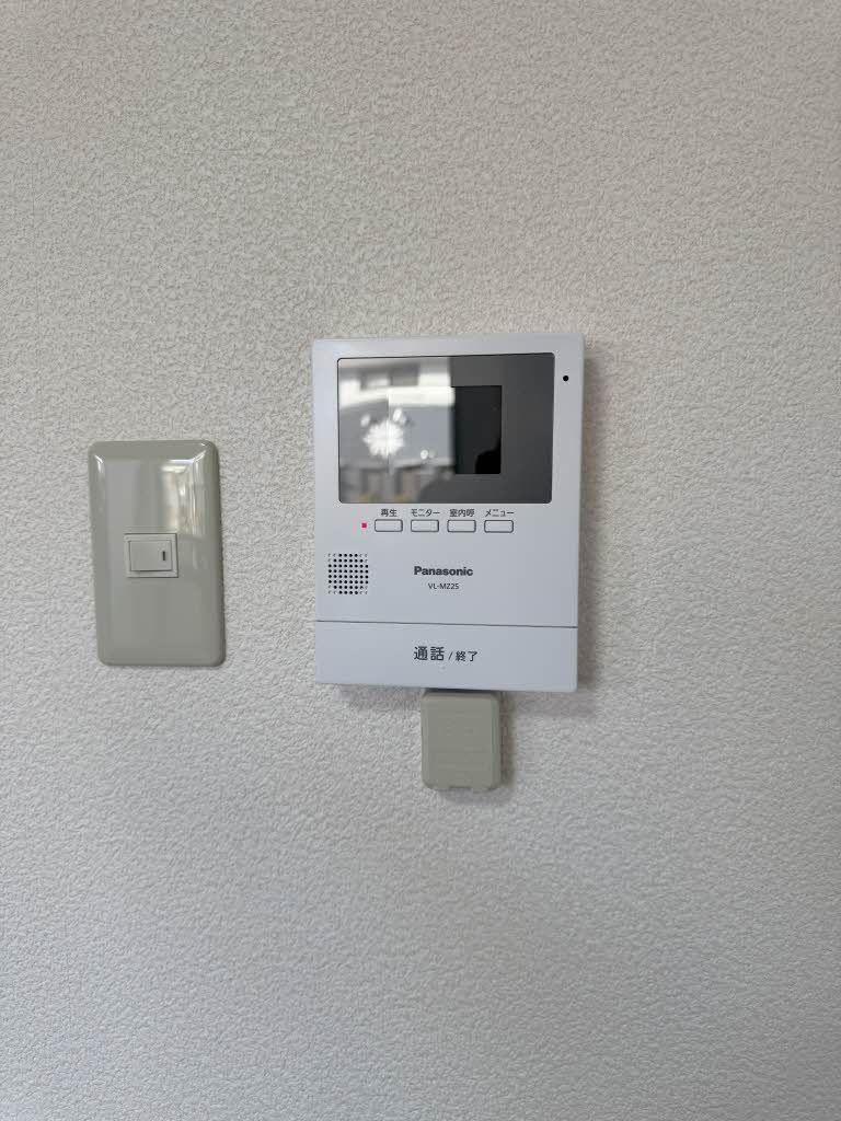 トイレ　温水洗浄便座