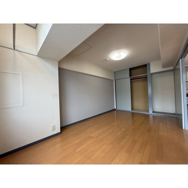 イリス宮の森_内装_4