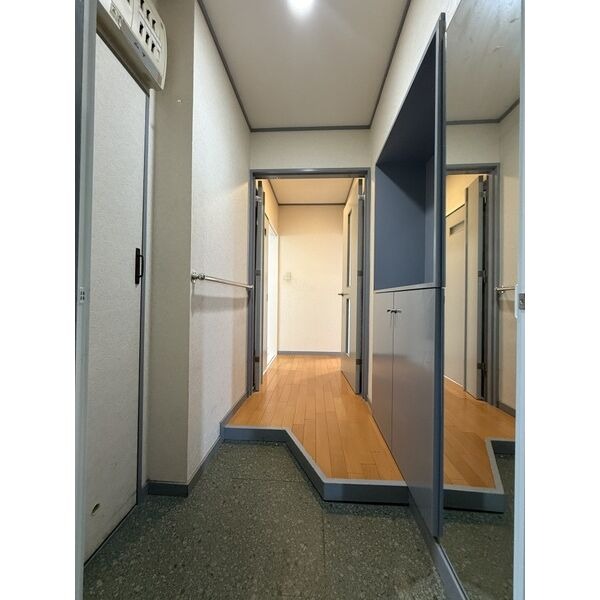 イリス宮の森_内装_5