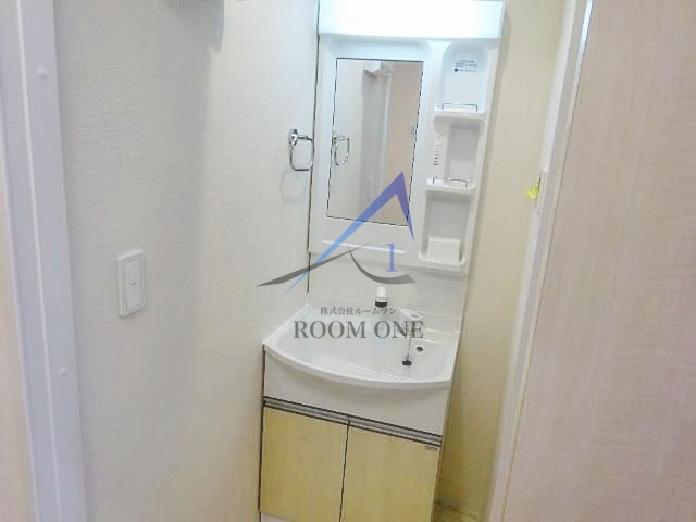 洗面設備　独立洗面台です。