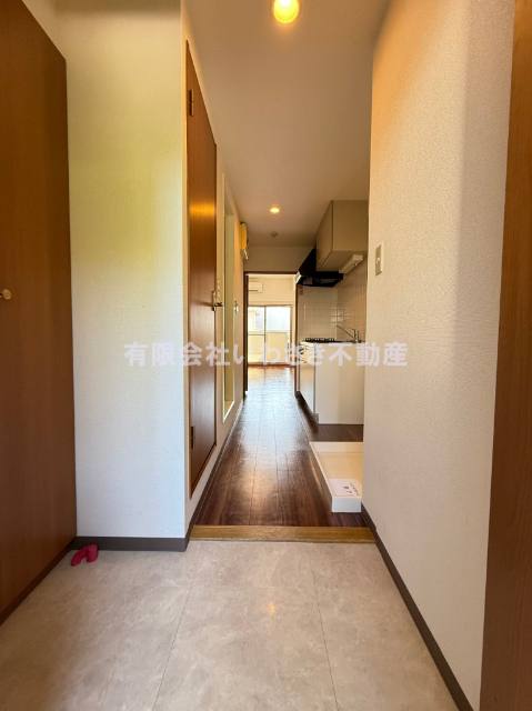 玄関　同タイプ別部屋参考写真