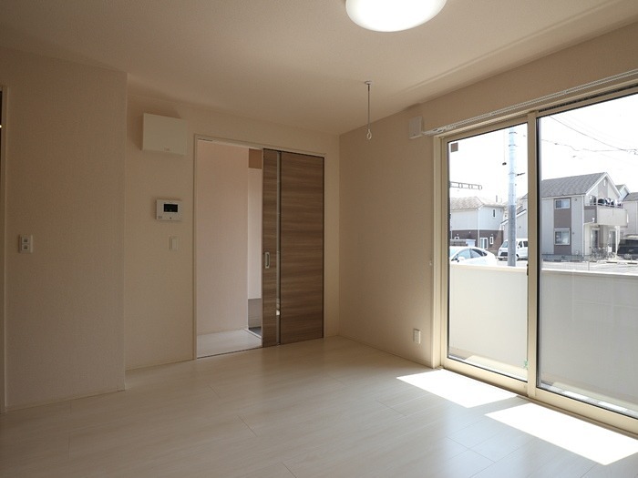 居室・リビング　広々としたリビングです。