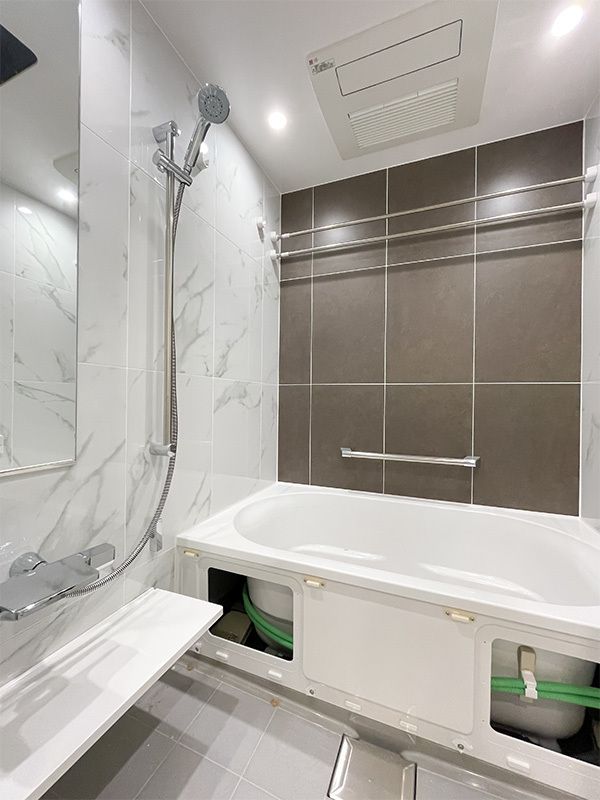 バス・シャワールーム