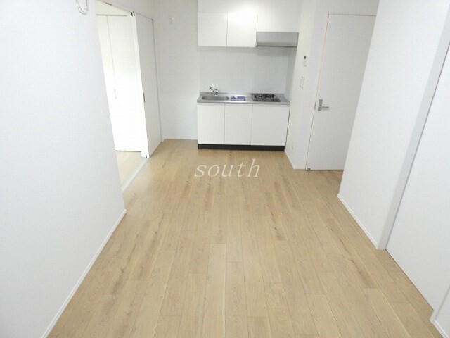 居室・リビング　洗練された清潔感漂う清楚な仕上がり