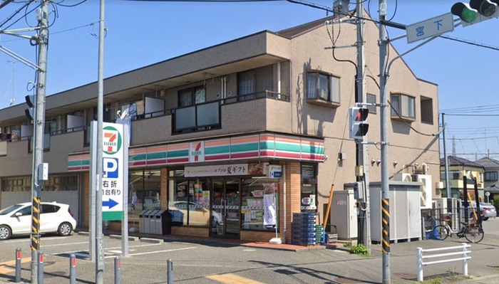 コンビニ　セブンイレブン（コンビニ）まで458m