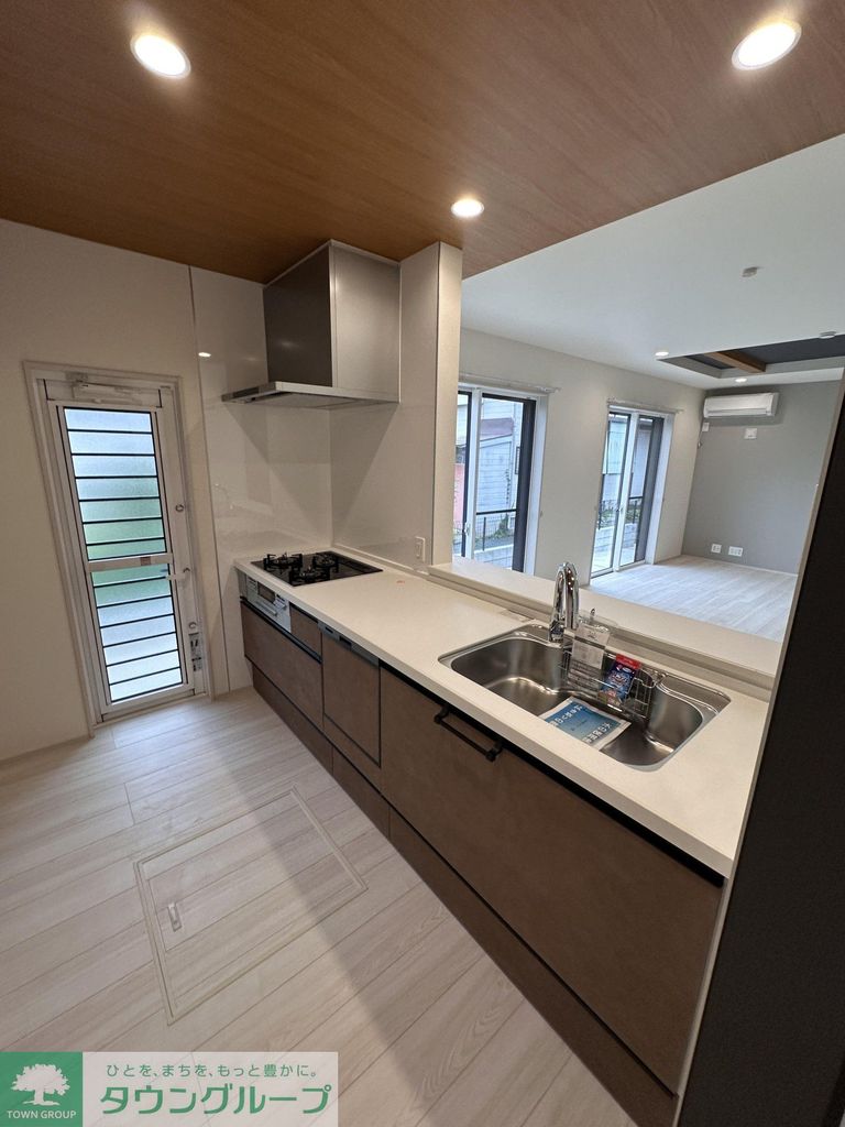 キッチン　バルコニー