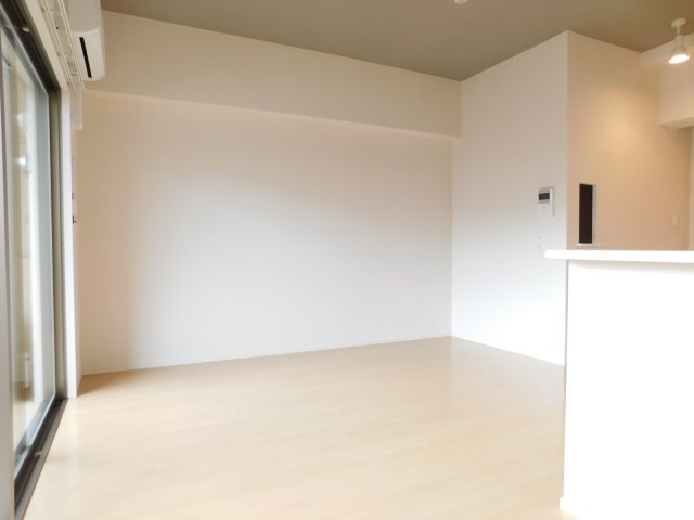 居室・リビング　キッチン