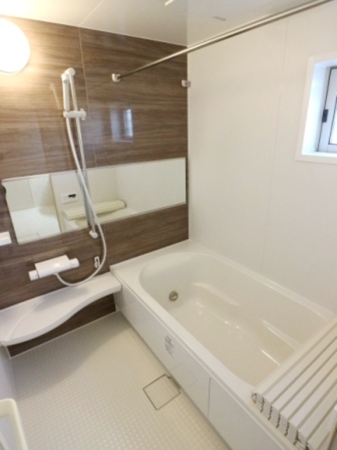 バス・シャワールーム　バスルーム