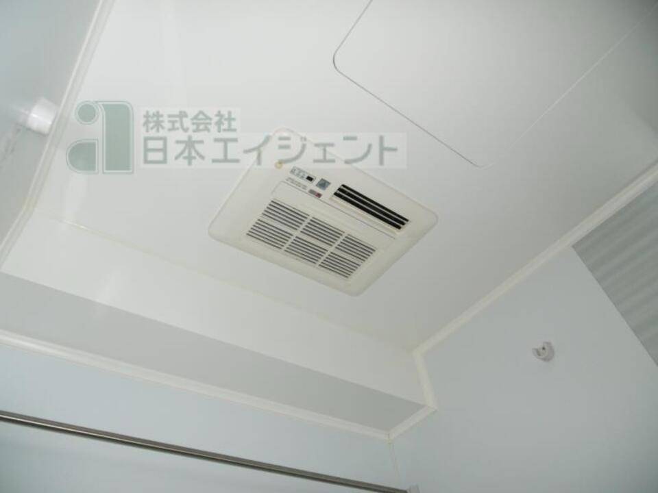 バス・シャワールーム　浴室乾燥機