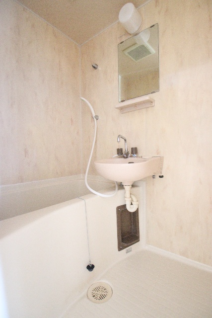 バス・シャワールーム　※別号室の参考写真です※