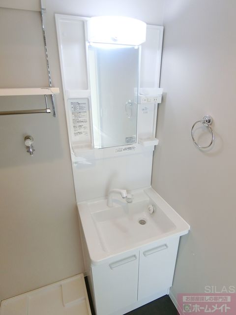 洗面設備　同仕様