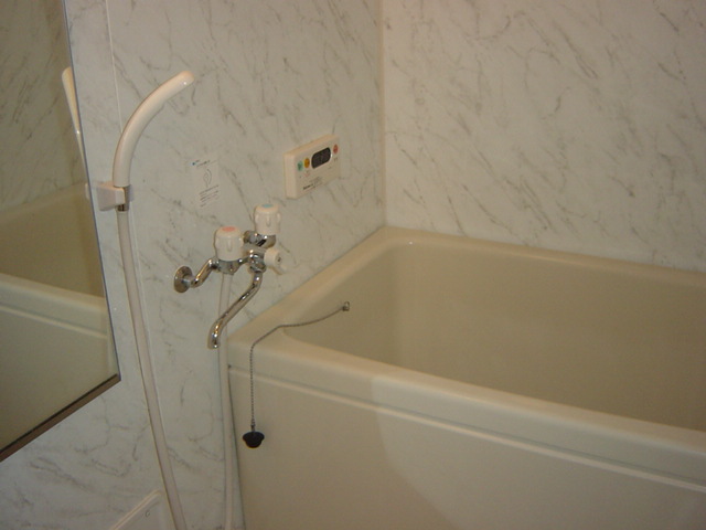 バス・シャワールーム　バス