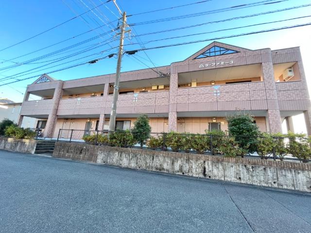 建物外観　外観写真（昼）